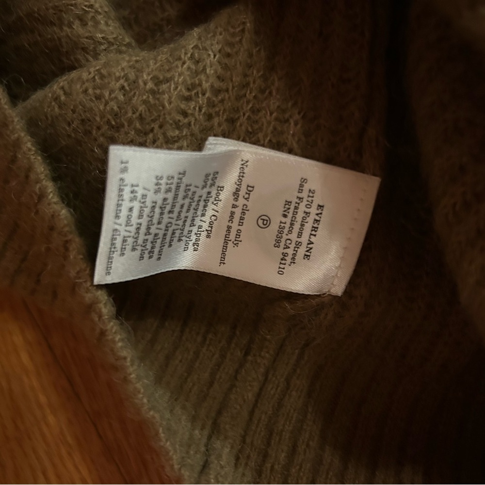 Everlane Women’s Alpaca Sweater in Brown size small NWT - Picture 4 of 4